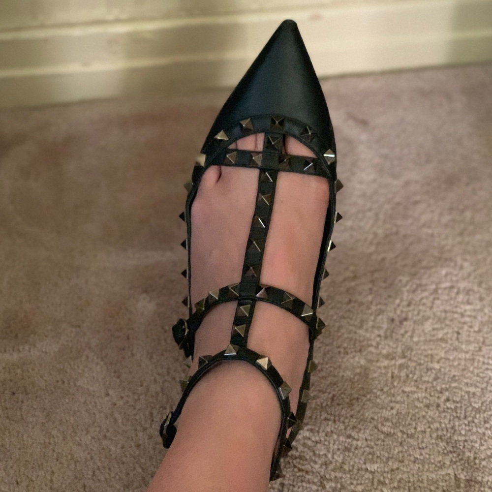 Valentino Garavani Rockstud Pointed Tow Flat